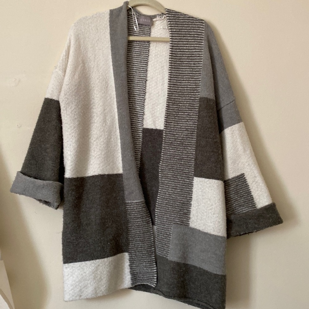 Cyrus color block sweater